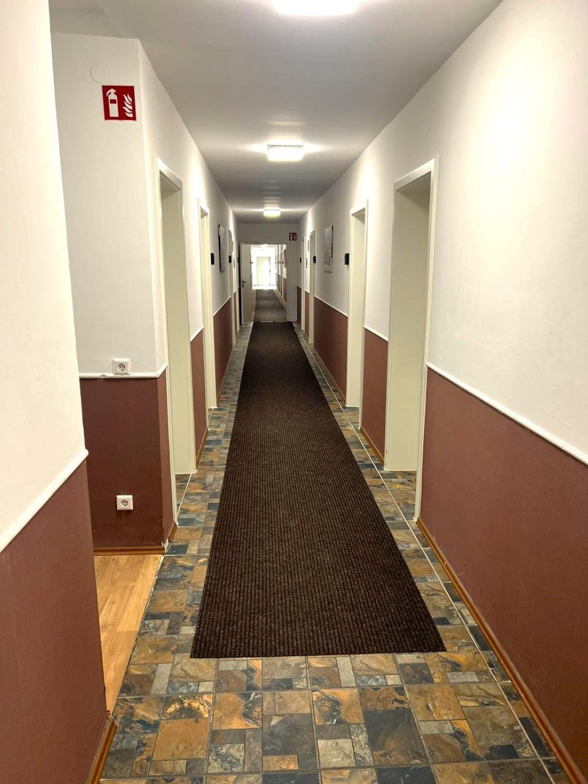 Hotel Castellana Lessien Eksteriør billede